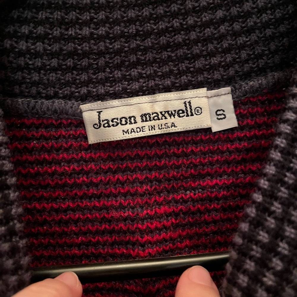 Lightweight Sweater - Picture 4 of 4